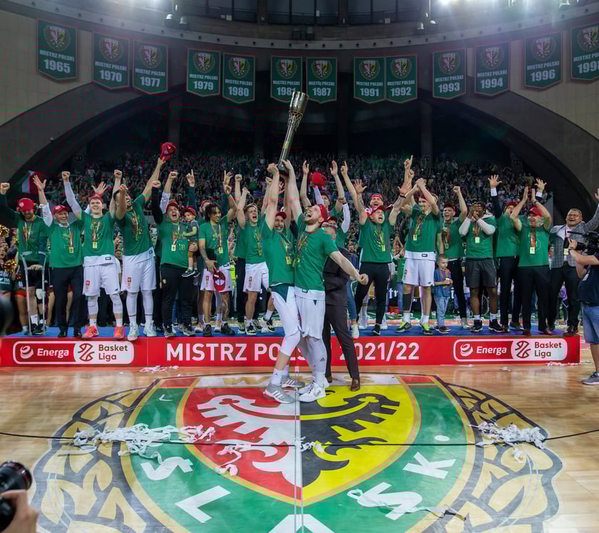 Koszykarze WKS-u wygrali cztery mecze z Legią i świętują 18. tytuł w historii klubu