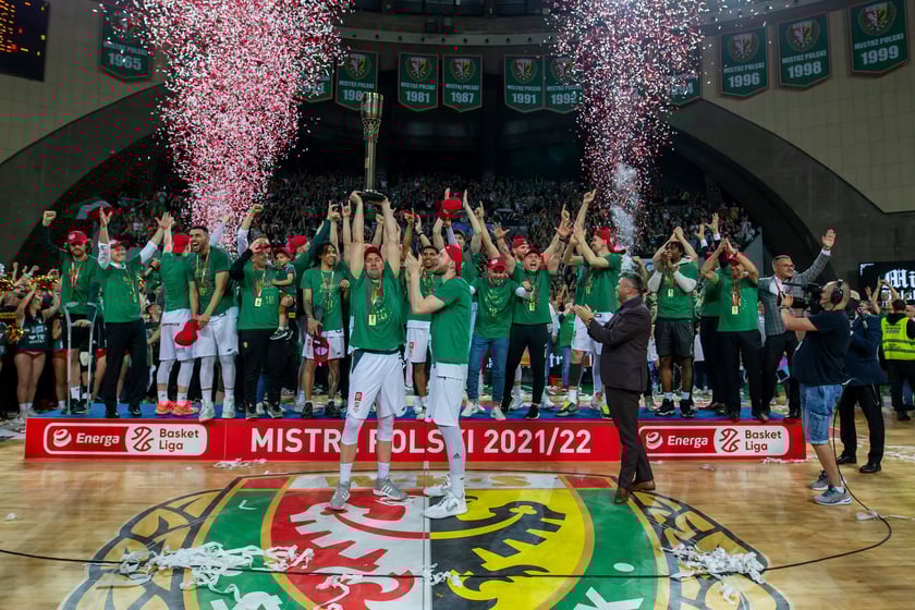 Koszykarze WKS-u wygrali cztery mecze z Legią i świętują 18. tytuł w historii klubu