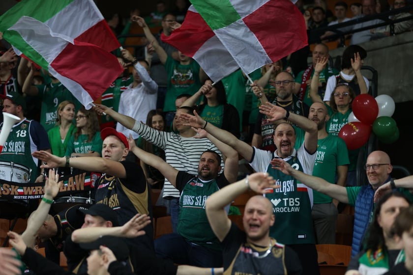 Zdjęcie z niedzielnego meczu koszykarskiego Śląska Wrocław w Hali Stulecia