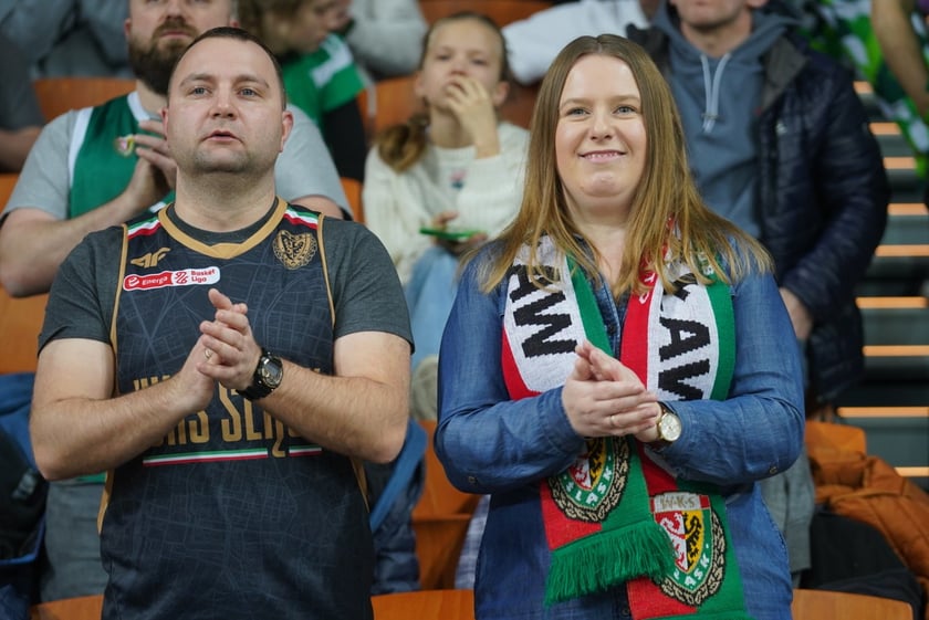 Ale emocje! Wrocławscy kibice nie mają sobie równych! Dużo zdjęć z koszykarskiego święta w Hali Stulecia