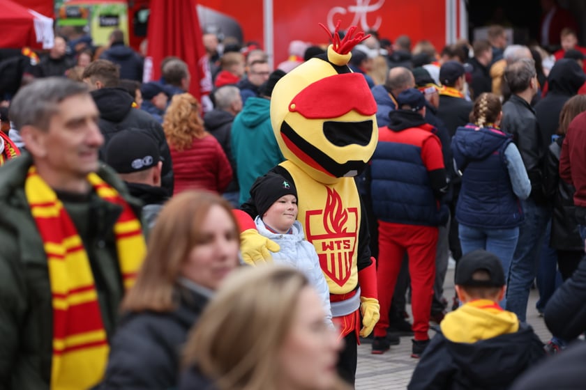 Zdjęcia kibiców z meczu żużlowego Betard Sparta Wrocław - Stal Gorzów, 7 maja 2023 r.