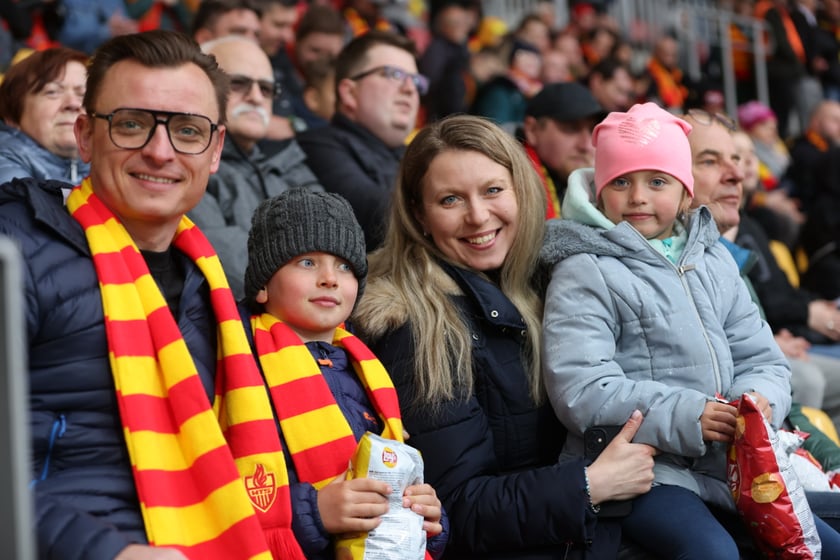 Zdjęcia kibiców z meczu żużlowego Betard Sparta Wrocław - Stal Gorzów, 7 maja 2023 r.