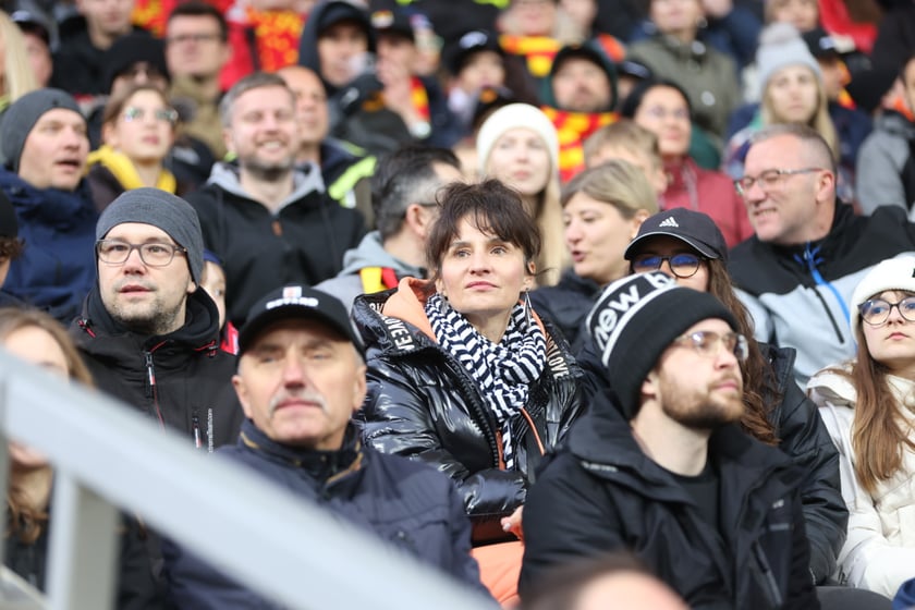 Zdjęcia kibiców z meczu żużlowego Betard Sparta Wrocław - Stal Gorzów, 7 maja 2023 r.