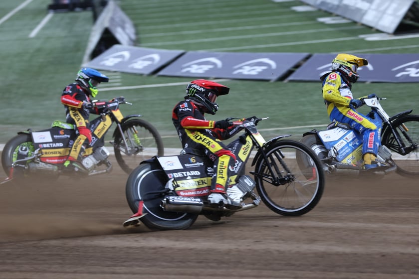 Zdjęcia kibiców z meczu żużlowego Betard Sparta Wrocław - Stal Gorzów, 7 maja 2023 r.