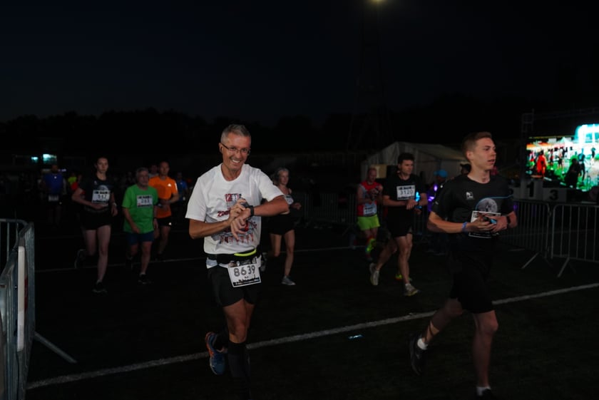 9. Nocny Wrocław Półmaraton - zdjęcia uczestników, 17 czerwca 2023 r.