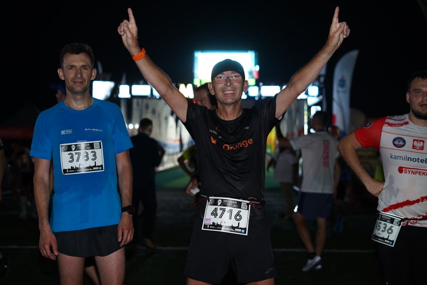 9. Nocny Wrocław Półmaraton - zdjęcia uczestników, 17 czerwca 2023 r.