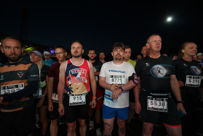 9. Nocny Wrocław Półmaraton - zdjęcia uczestników, 17 czerwca 2023 r.