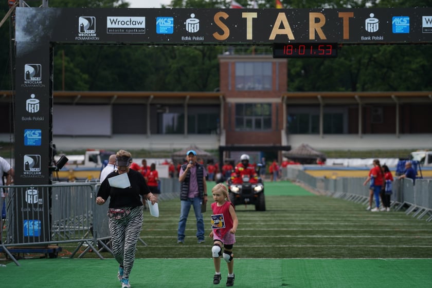 Uczestnicy Biegu Rodzinnego we Wrocławiu