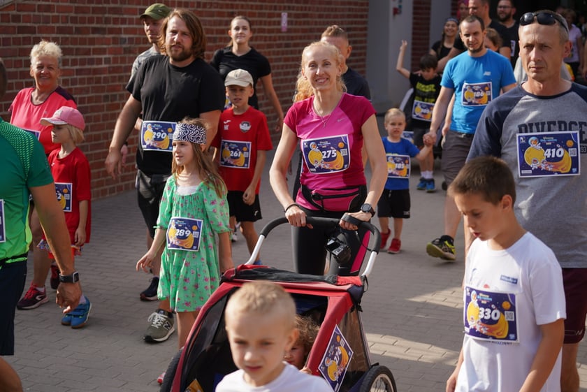 Uczestnicy Biegu Rodzinnego we Wrocławiu
