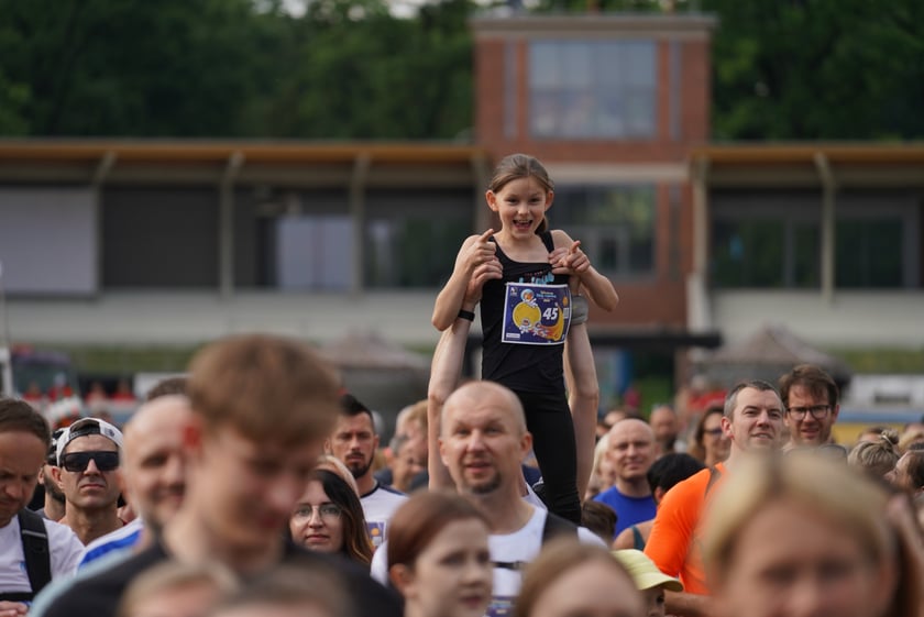 Uczestnicy Biegu Rodzinnego we Wrocławiu