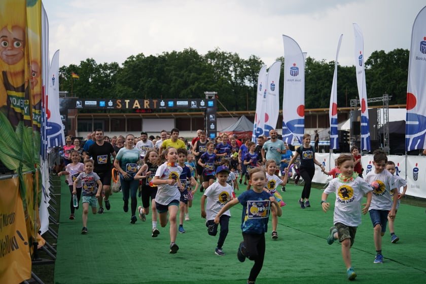 Uczestnicy Biegu Rodzinnego we Wrocławiu
