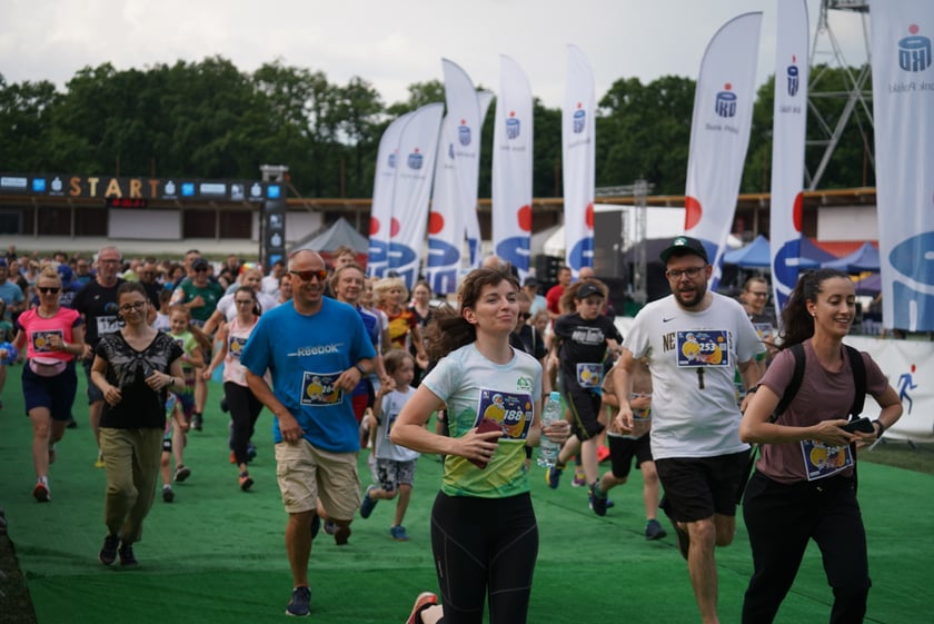 Uczestnicy Biegu Rodzinnego we Wrocławiu