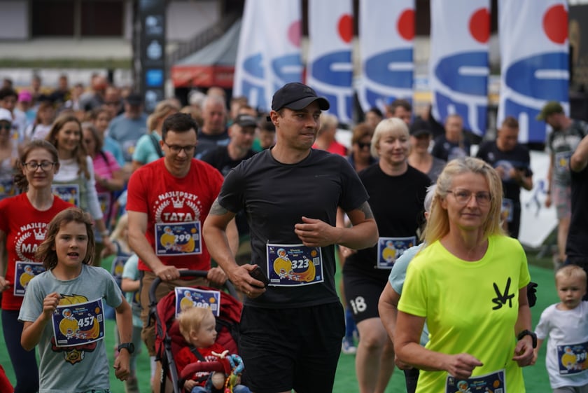 Uczestnicy Biegu Rodzinnego we Wrocławiu