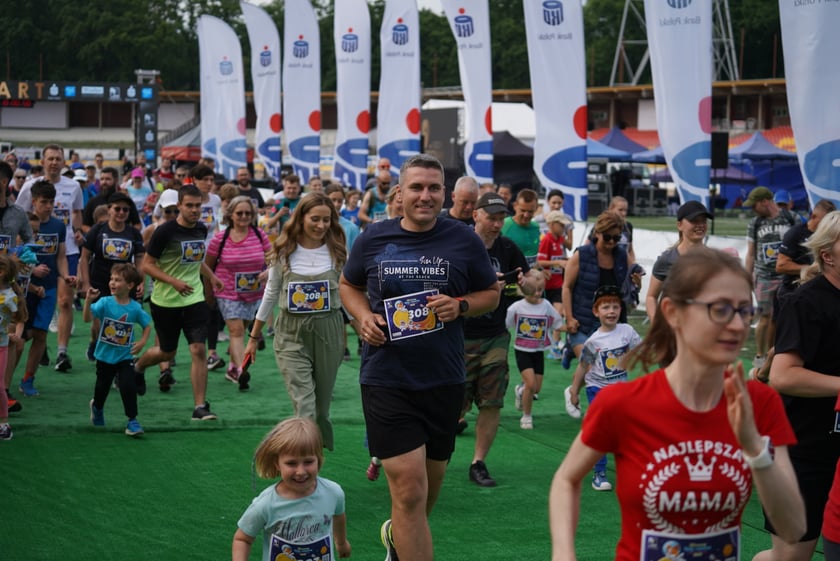 Uczestnicy Biegu Rodzinnego we Wrocławiu