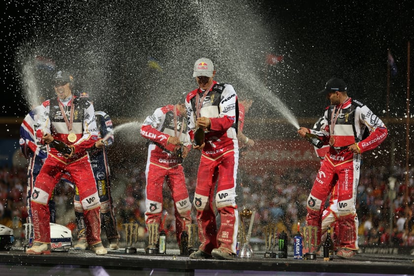 Wrocław, 29 lipca 2023, polscy żużlowcy z Drużynowym Pucharem Świata