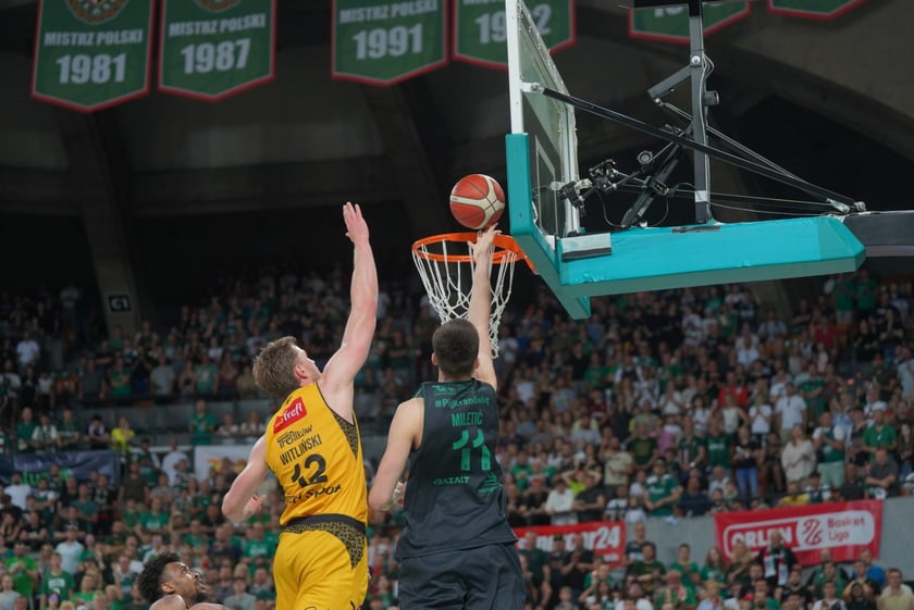 Mecz Śląska Wrocław z Treflem Sopot w Hali Stulecia.