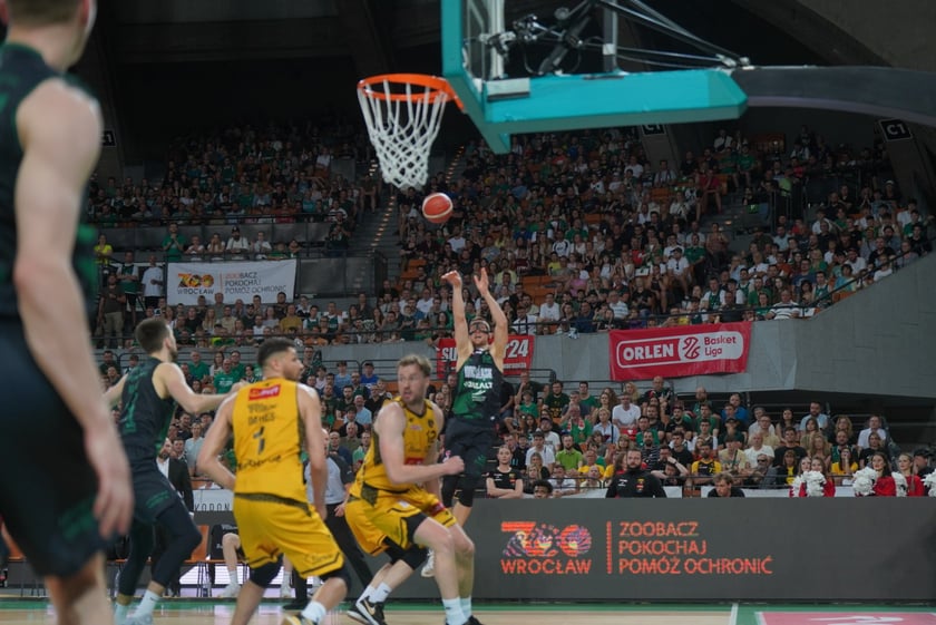 Mecz Śląska Wrocław z Treflem Sopot w Hali Stulecia.