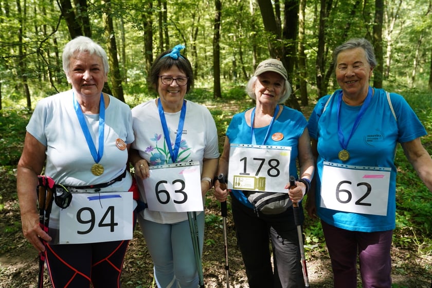 Uczestnicy mistrzostw w joggingu i nordic walking  w parku Zachodnim, 15 czerwca 2024 r.