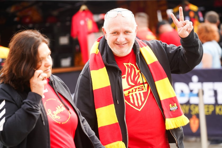 Kibice podczas meczu żużlowego Betard Sparta Wrocław - Motor Lublin na Stadionie Olimpijskim we Wrocławiu - 9 sierpnia 2024 r.