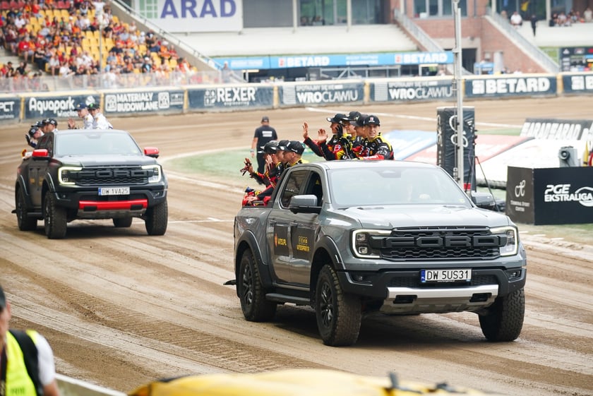 Kibice podczas meczu żużlowego Betard Sparta Wrocław - Motor Lublin na Stadionie Olimpijskim we Wrocławiu - 9 sierpnia 2024 r.