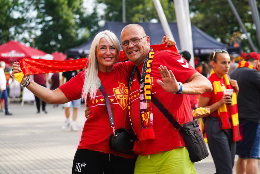 Kibice podczas meczu żużlowego Betard Sparta Wrocław - Motor Lublin na Stadionie Olimpijskim we Wrocławiu - 9 sierpnia 2024 r.