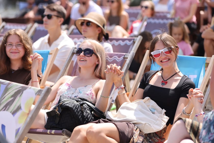 Finałowy mecz Polska-Francja  w siatkówce mężczyzn - Strefa Kibica w Porcie Węglowym we Wrocławiu