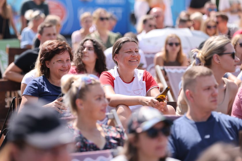 Finałowy mecz Polska-Francja  w siatkówce mężczyzn - Strefa Kibica w Porcie Węglowym we Wrocławiu