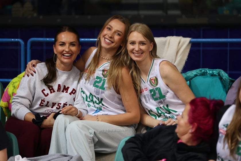 Kibiece w Hali Orbita na meczu WKS Śląsk Wrocław - Dziki Warszawa