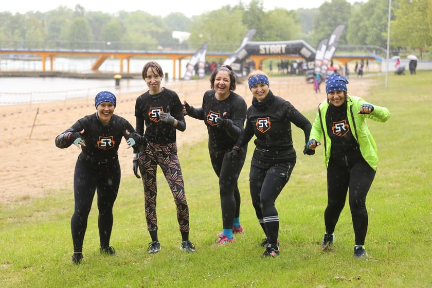 Uczestnicy Survival Race Wrocław 2025