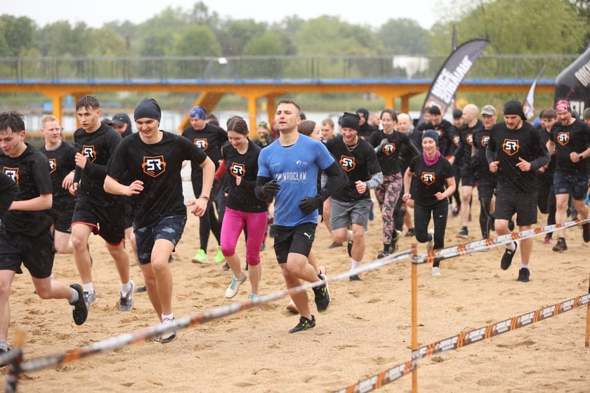 Uczestnicy Survival Race Wrocław 2025