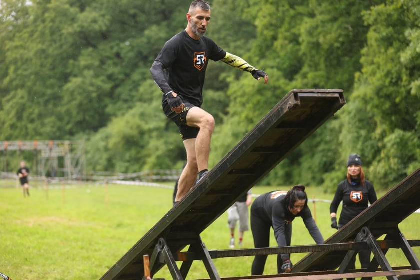 Uczestnicy Survival Race Wrocław 2025