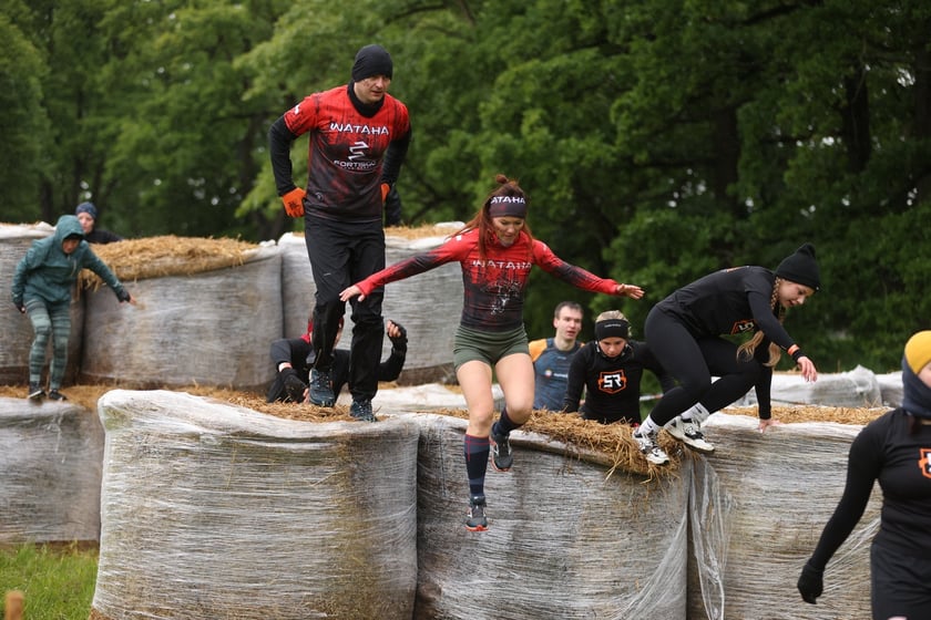 Uczestnicy Survival Race Wrocław 2025