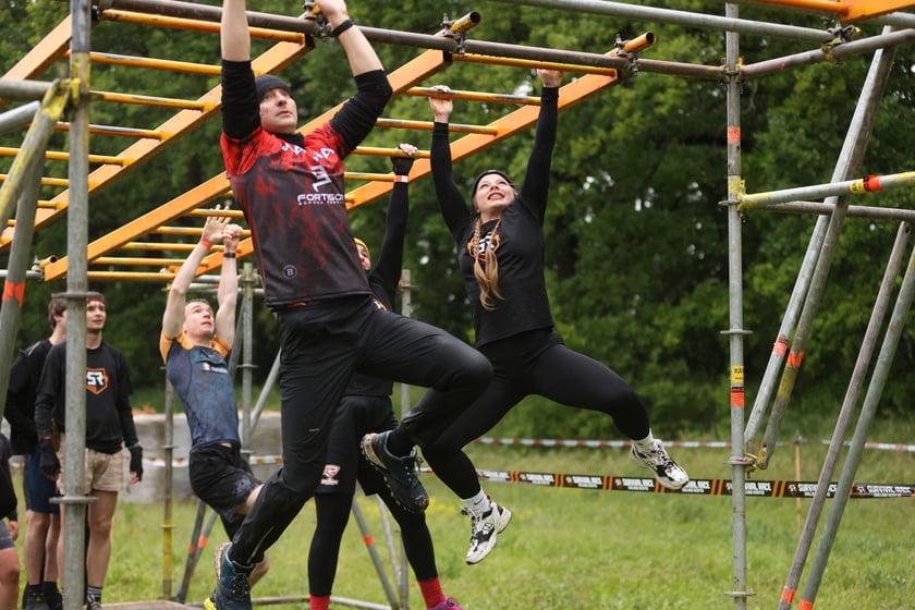 Uczestnicy Survival Race Wrocław 2025