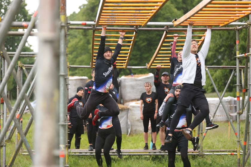 Uczestnicy Survival Race Wrocław 2025