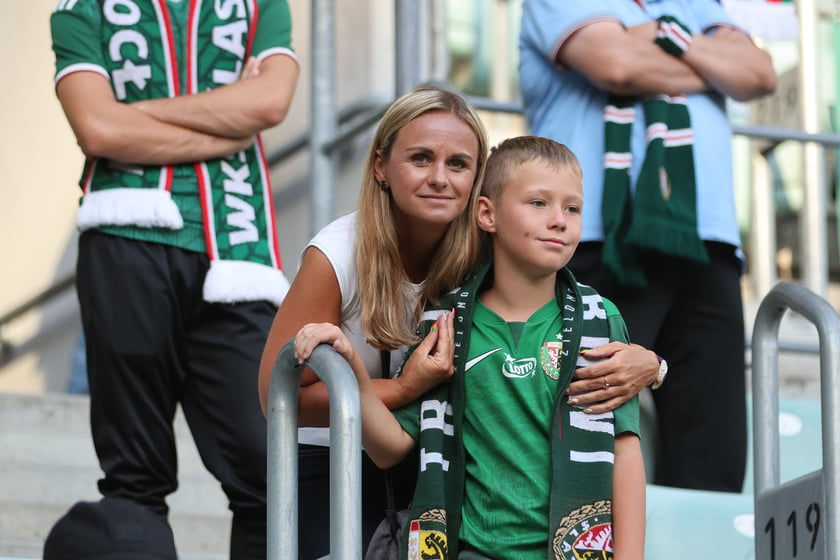 Mecz Śląsk-Wrocław vs Wieczysta Krak&oacute;w. Remis, a kibice na medal