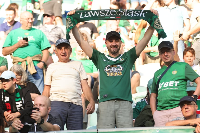 Mecz Śląsk-Wrocław vs Wieczysta Krak&oacute;w. Remis, a kibice na medal