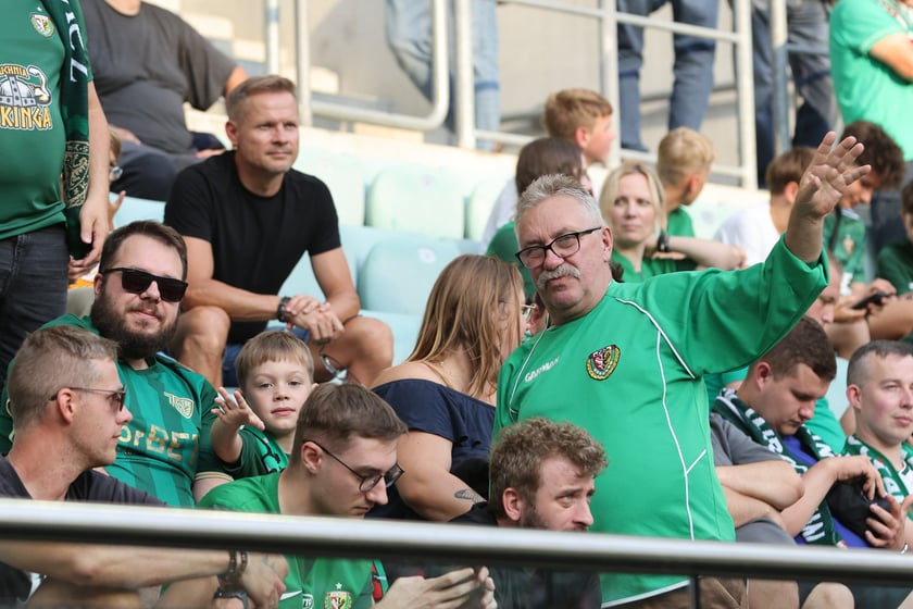 Mecz Śląsk-Wrocław vs Wieczysta Krak&oacute;w. Remis, a kibice na medal