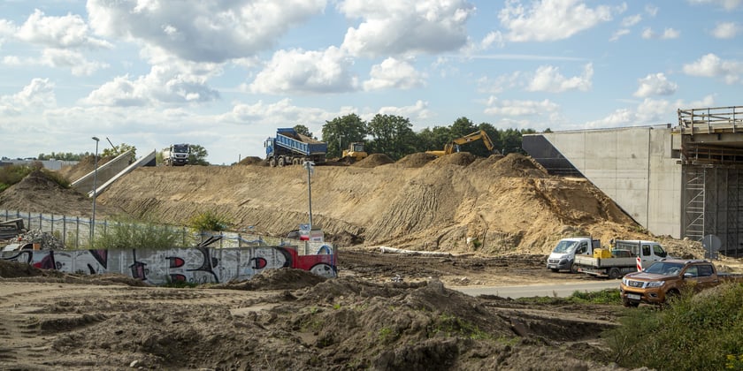 Budowa wiaduktu domykającego obwodnicę Leśnicy