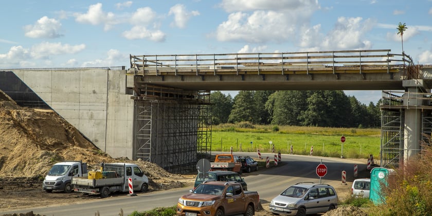 Budowa wiaduktu domykającego obwodnicę Leśnicy