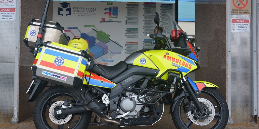 Suzuki 600 do celów medycznych - motocykl w barwach USK Wrocław