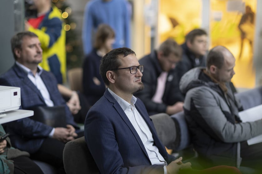 Prezentacja wyników badań emisji spalin we Wrocławiu i założeń SCT