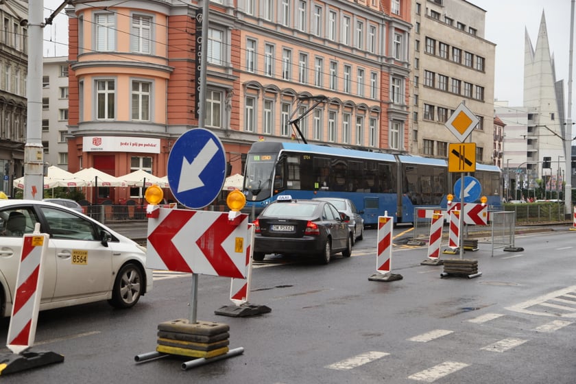 24 czerwca - pierwszy dzień wymiany sieci ciepłowniczej pod ulicą Kazimierza Wielkiego