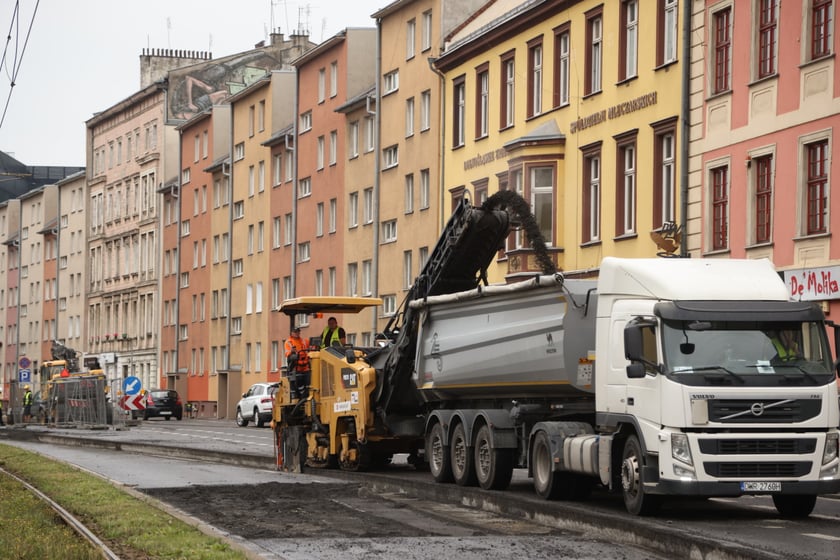 24 czerwca - pierwszy dzień wymiany sieci ciepłowniczej pod ulicą Kazimierza Wielkiego