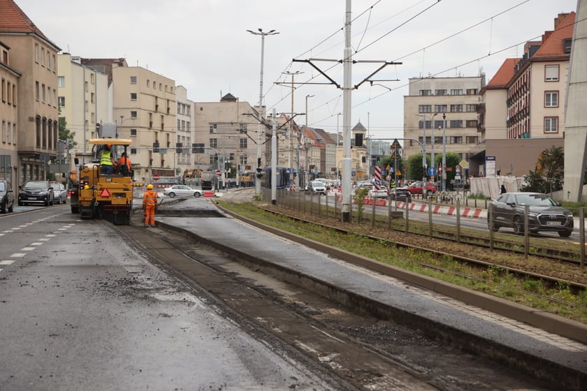 24 czerwca - pierwszy dzień wymiany sieci ciepłowniczej pod ulicą Kazimierza Wielkiego