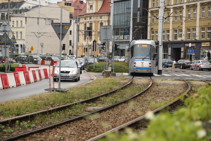 24 czerwca - pierwszy dzień wymiany sieci ciepłowniczej pod ulicą Kazimierza Wielkiego