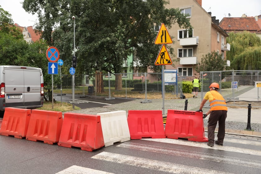 24 czerwca - pierwszy dzień wymiany sieci ciepłowniczej pod ulicą Kazimierza Wielkiego