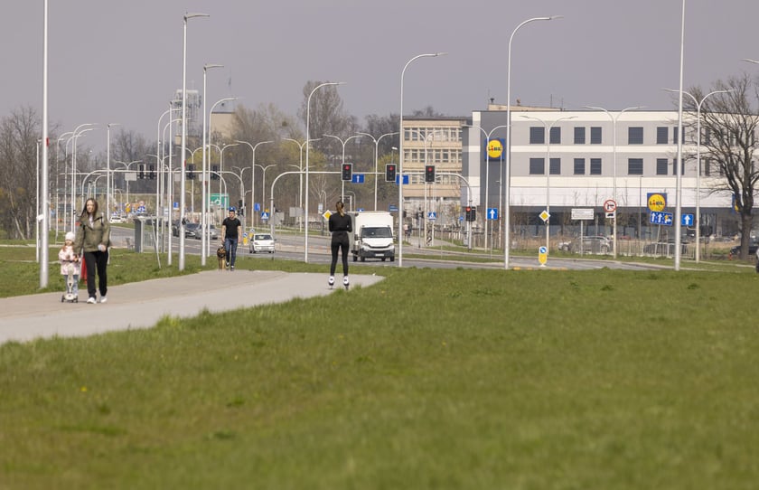 Podpisanie umowy na budowę trasy komunikacji zbiorowej na Jagodno, kwiecień 2023