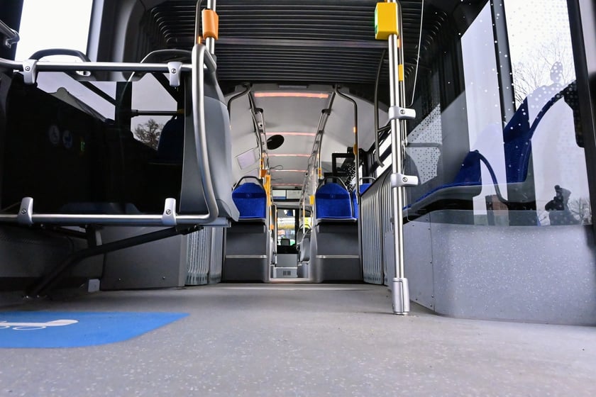 MPK Wrocław zaprezentowało wszystkie swoje elektryczne autobusy na placu Wolności.