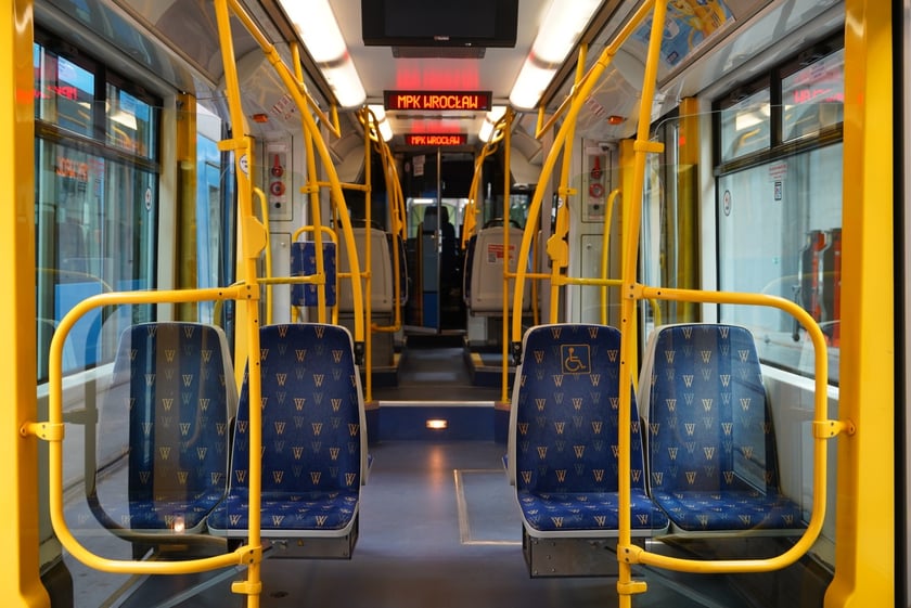 Dwukierunkowe tramwaje Skoda 19T przejdą gruntowną modernizację.