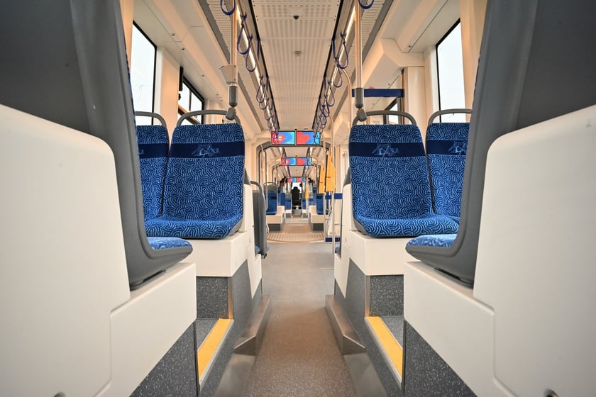 Wnętrze wrocławskiej Pesy Twist 146N.